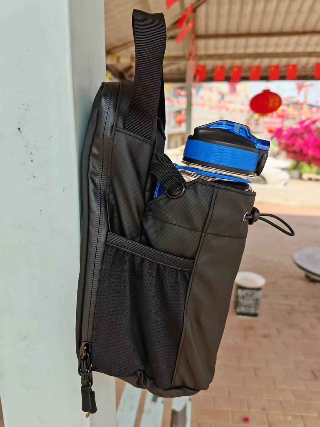Revolutionary Magnetic Water Bottle Pouch - Your Ultimate Gym Companion for Outdoor Sports!